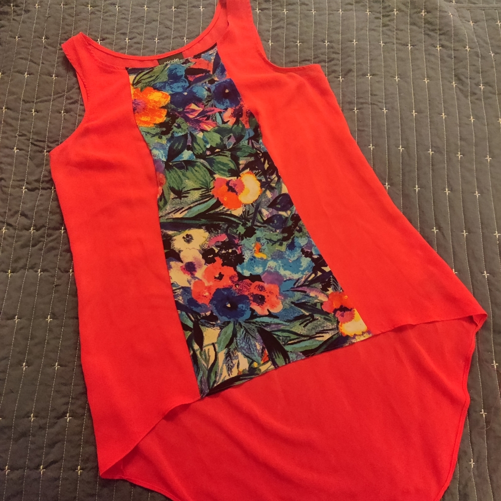 5/25$  Hot pink floral hi-low tank top by Nicole M